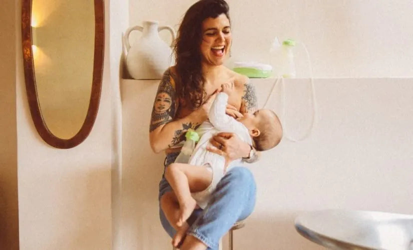 allaitement maternel d'un bébé